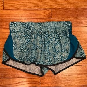 Nike running shorts size M